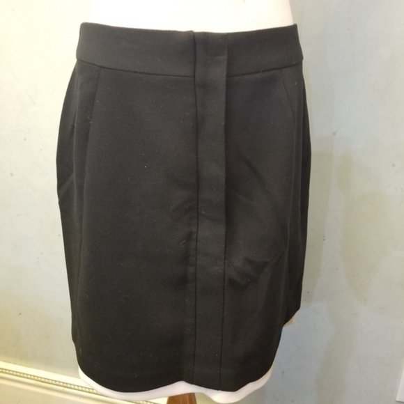 Banana Republic front zipper mini skirt size 6 (R7) - Picture 2 of 7